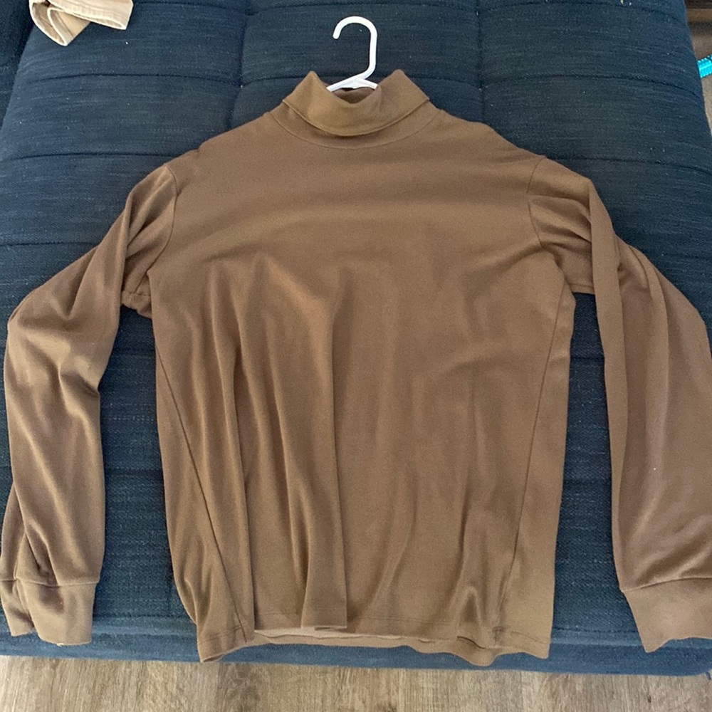 Uniqlo collared shirt